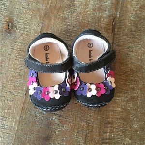 Size 2 toddler leather shoes